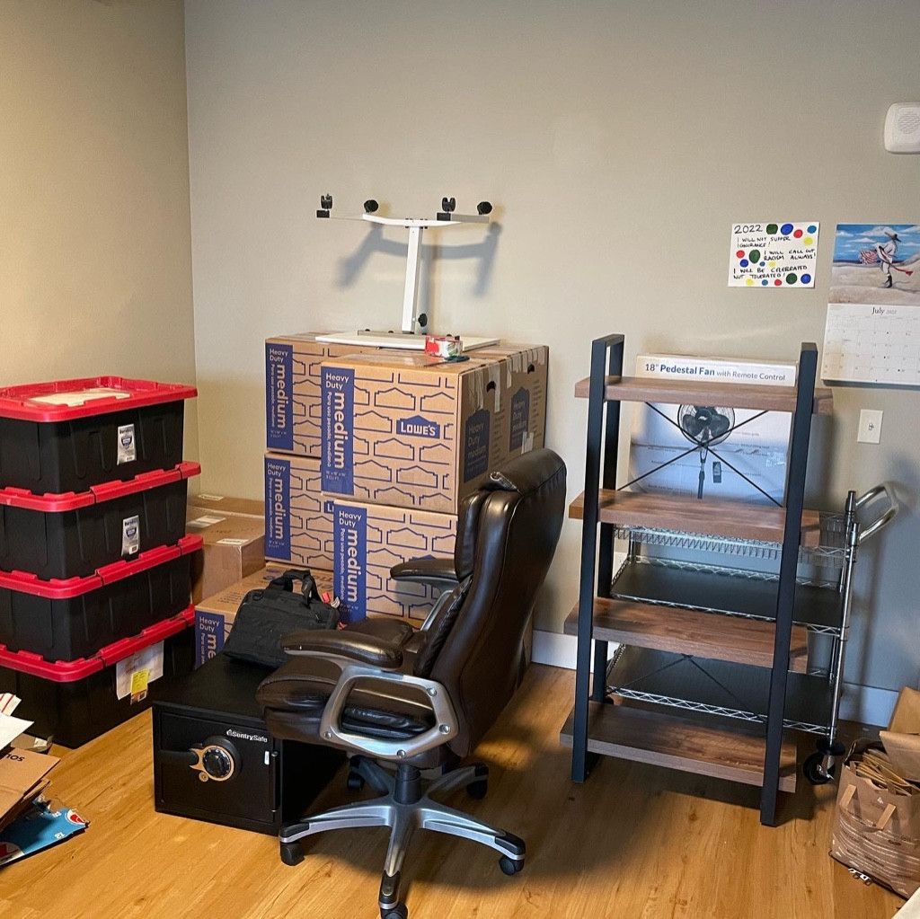 Photo by Reimi Davidson of Hawaiian Moving Pros - Large