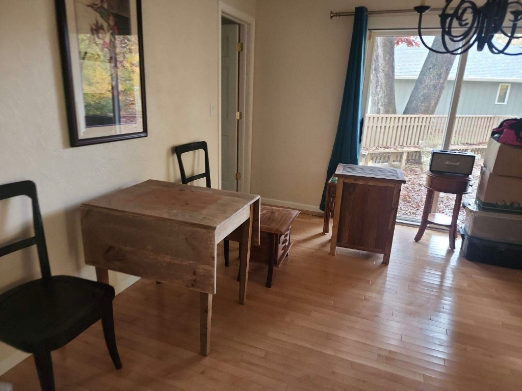 Photo by Kristen Brown of Hawaiian Moving Pros - Large